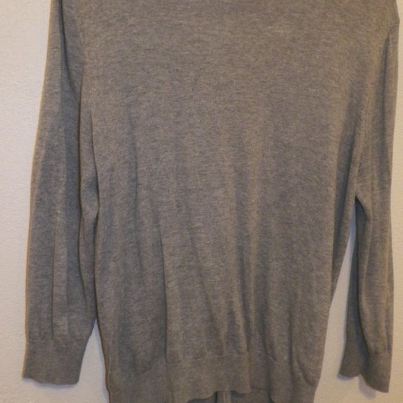 Sweater - Picture 4 of 4